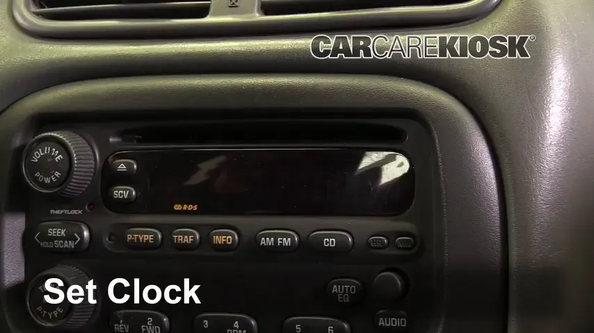 2001 Oldsmobile Alero GL 2.4L 4 Cyl. Sedan (4 Door) Reloj Fijar hora de reloj